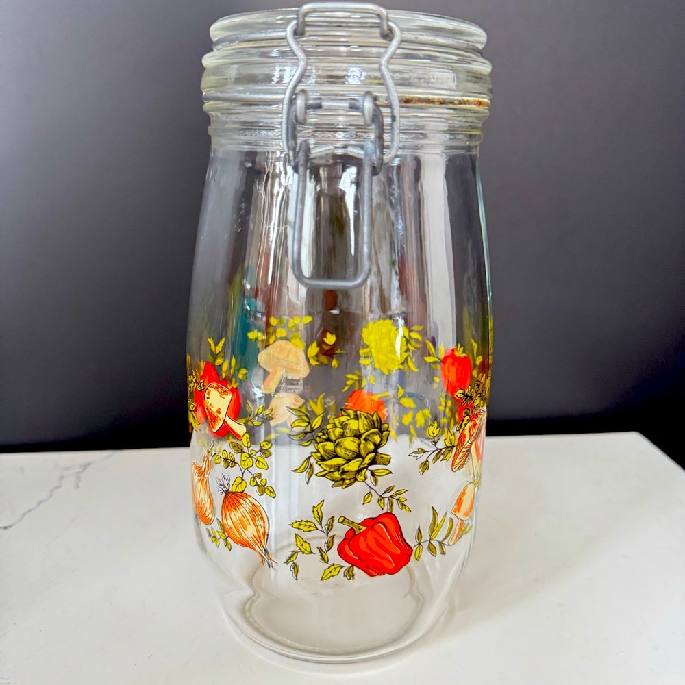 Vintage Arc Hinged Wild Harvest Vegetable Design R. Carmen France Glass Jar 2L